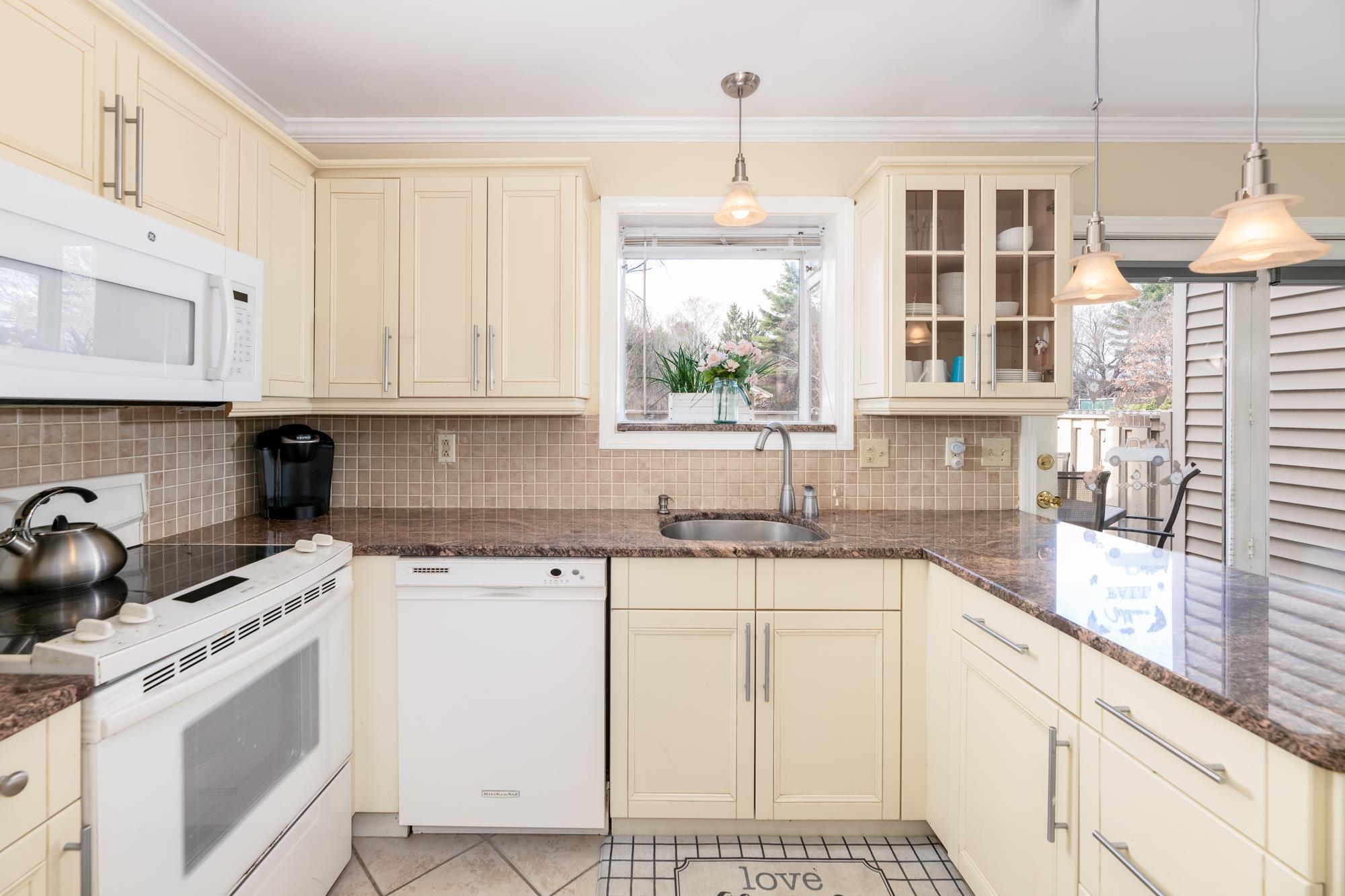 336 Intervale Road, Unit G2 Gilford, NH 03249 - Photo 5 of 38