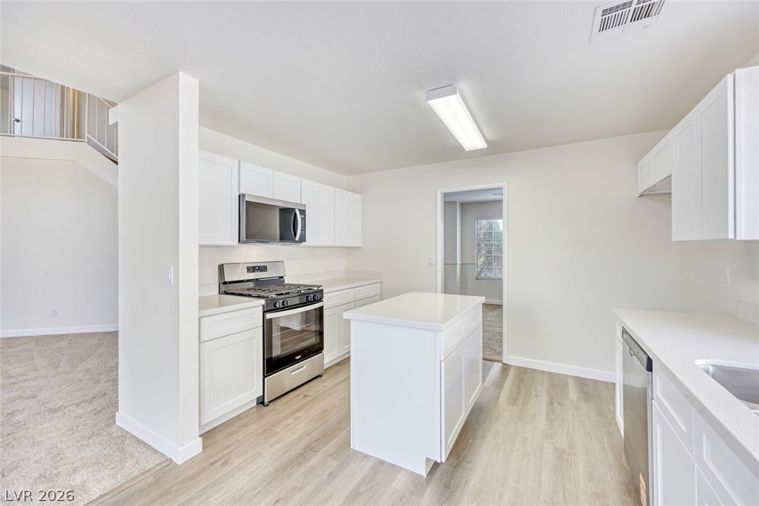 403 Leighann Road Henderson, NV 89015 - Photo 8 of 29 Gallery Image 8