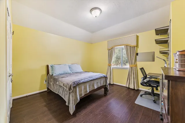 $514,990 | 2328 Shadow Falls Lane, Pearland, TX 77584