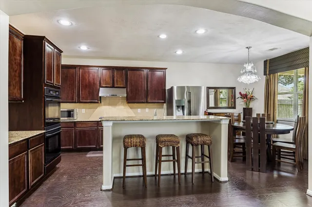 $514,990 | 2328 Shadow Falls Lane, Pearland, TX 77584
