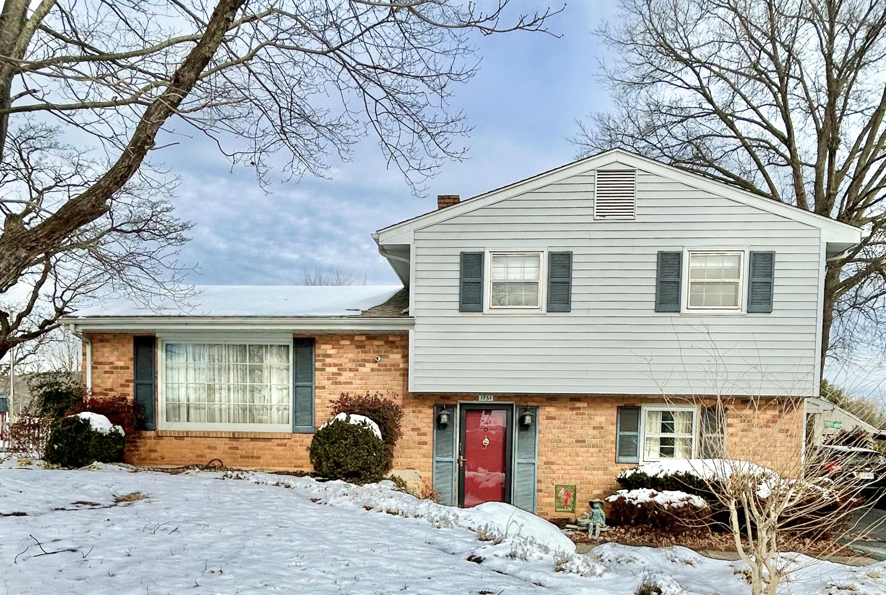 1751 Glendon Road Salem, VA 24153 - Photo 1 of 1 front