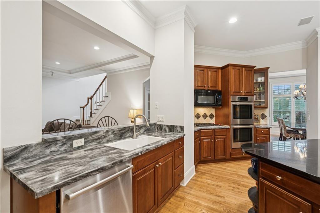 992 Wescott Lane Northeast Atlanta, GA 30342 - Photo 13 of 62