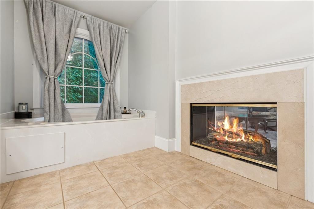 992 Wescott Lane Northeast Atlanta, GA 30342 - Photo 33 of 62