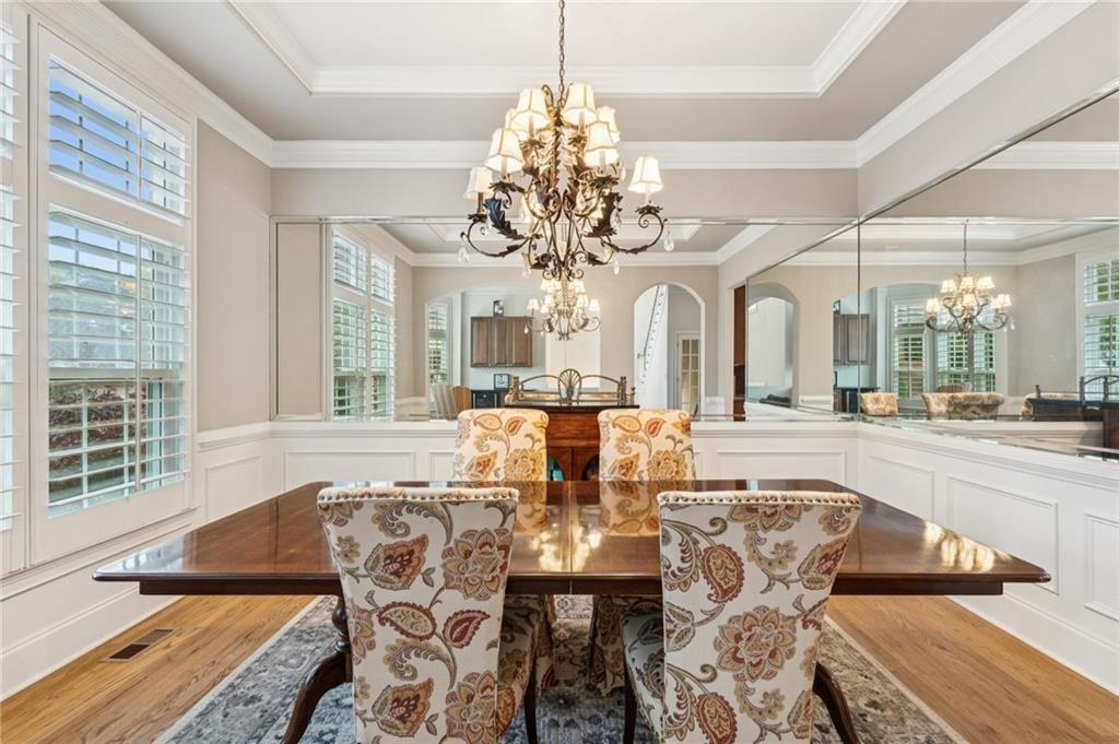 992 Wescott Lane Northeast Atlanta, GA 30342 - Photo 10 of 62