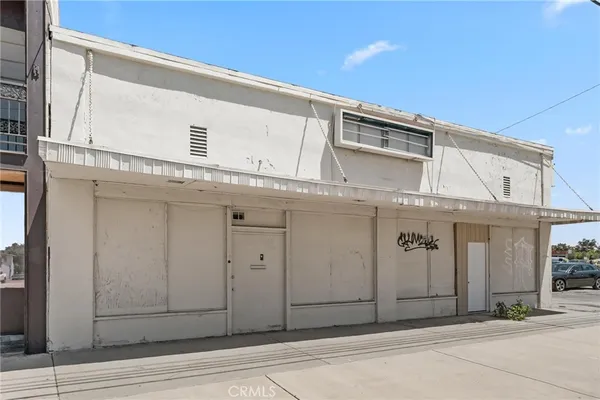 $3,500 | 16756 Foothill Boulevard, Fontana, CA 92335