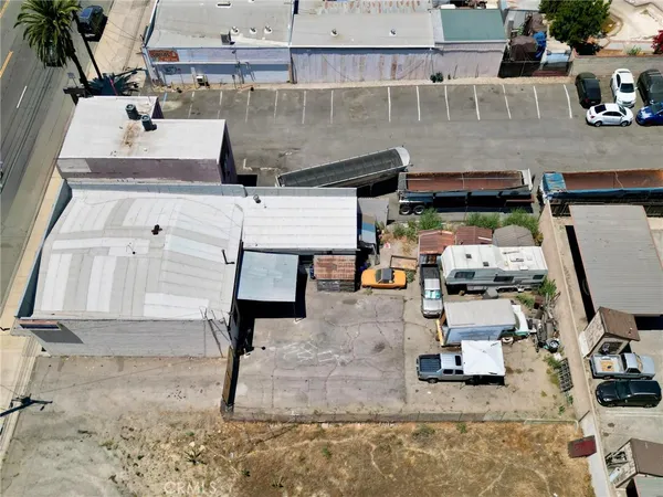 $3,500 | 16756 Foothill Boulevard, Fontana, CA 92335