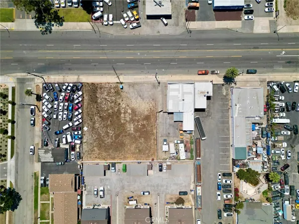 $3,500 | 16756 Foothill Boulevard, Fontana, CA 92335