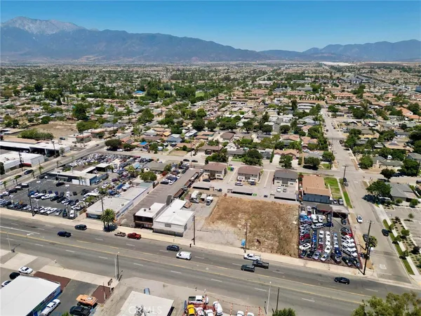 $3,500 | 16756 Foothill Boulevard, Fontana, CA 92335