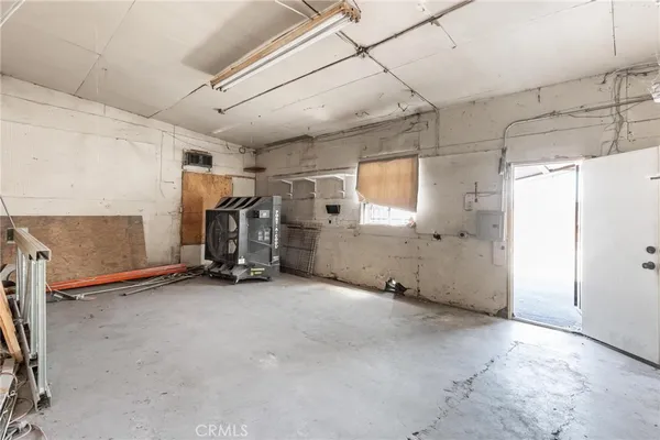 $3,500 | 16756 Foothill Boulevard, Fontana, CA 92335