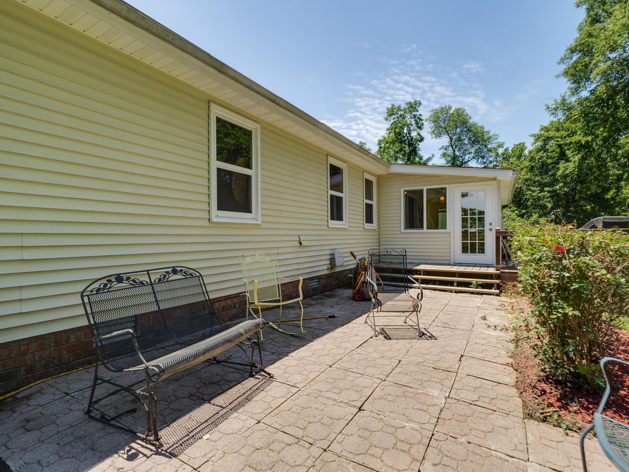 3609 Raymond Head Road Springfield, TN 37172 - Photo 27 of 30 a backyard of a house with seating space