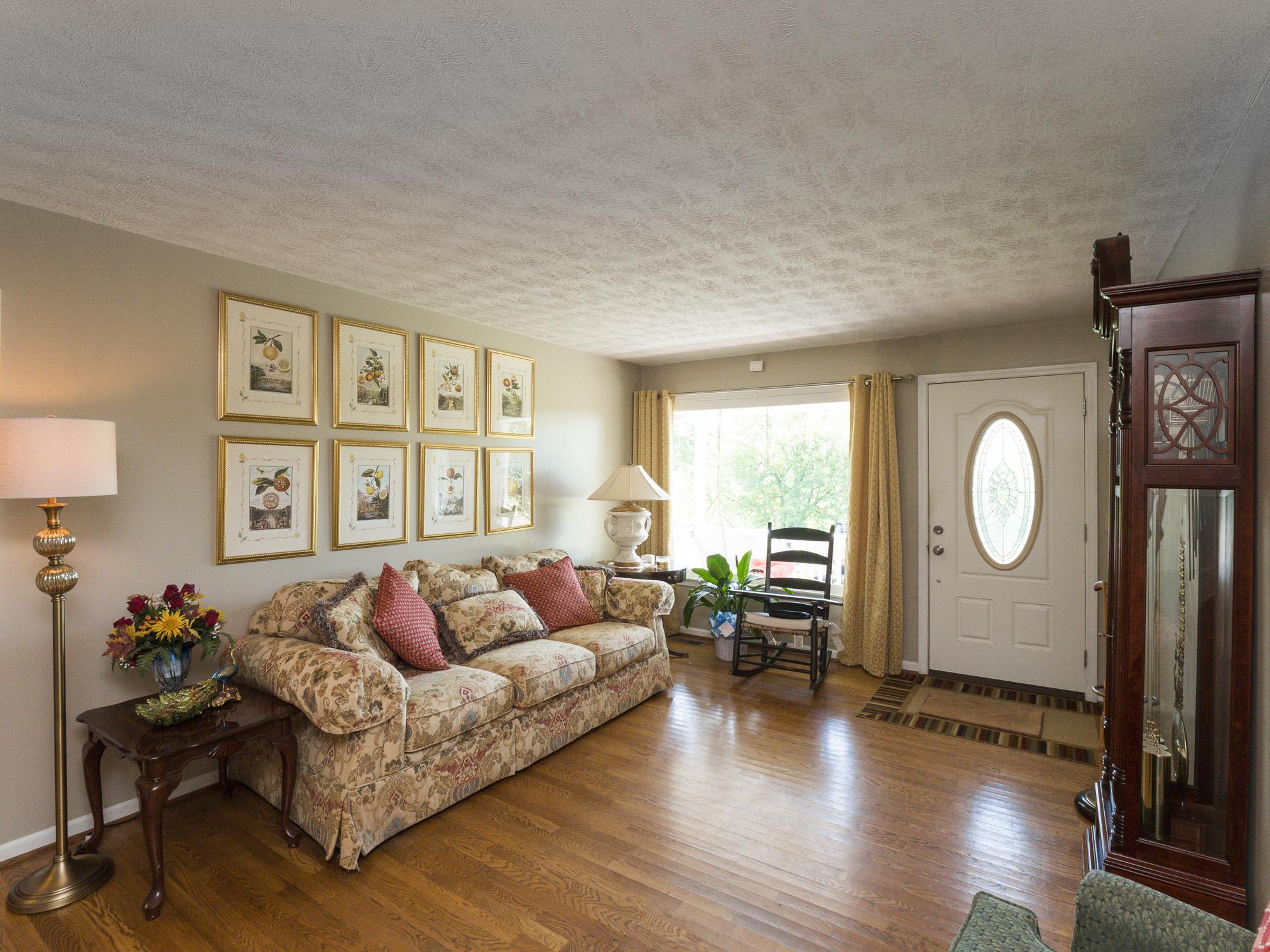 3609 Raymond Head Road Springfield, TN 37172 - Photo 3 of 30 a living room with furniture and a large window