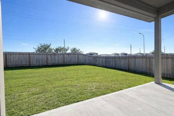 $2,050 | 1739 Royal Rim Drive, Houston, TX 77014