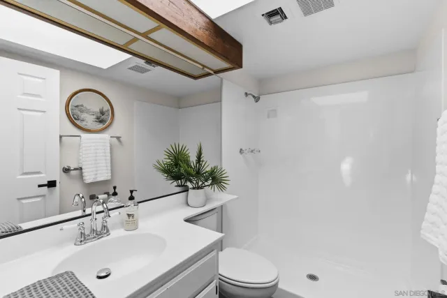 $599,990 | 8665 Circle R Valley Lane, Escondido, CA 92026