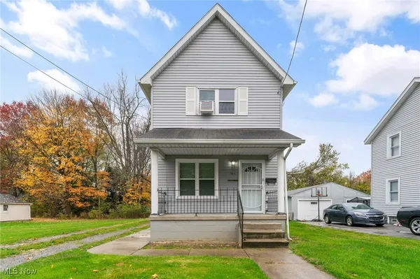 $112,000 | 103 Gladstone Street, Campbell, OH 44405