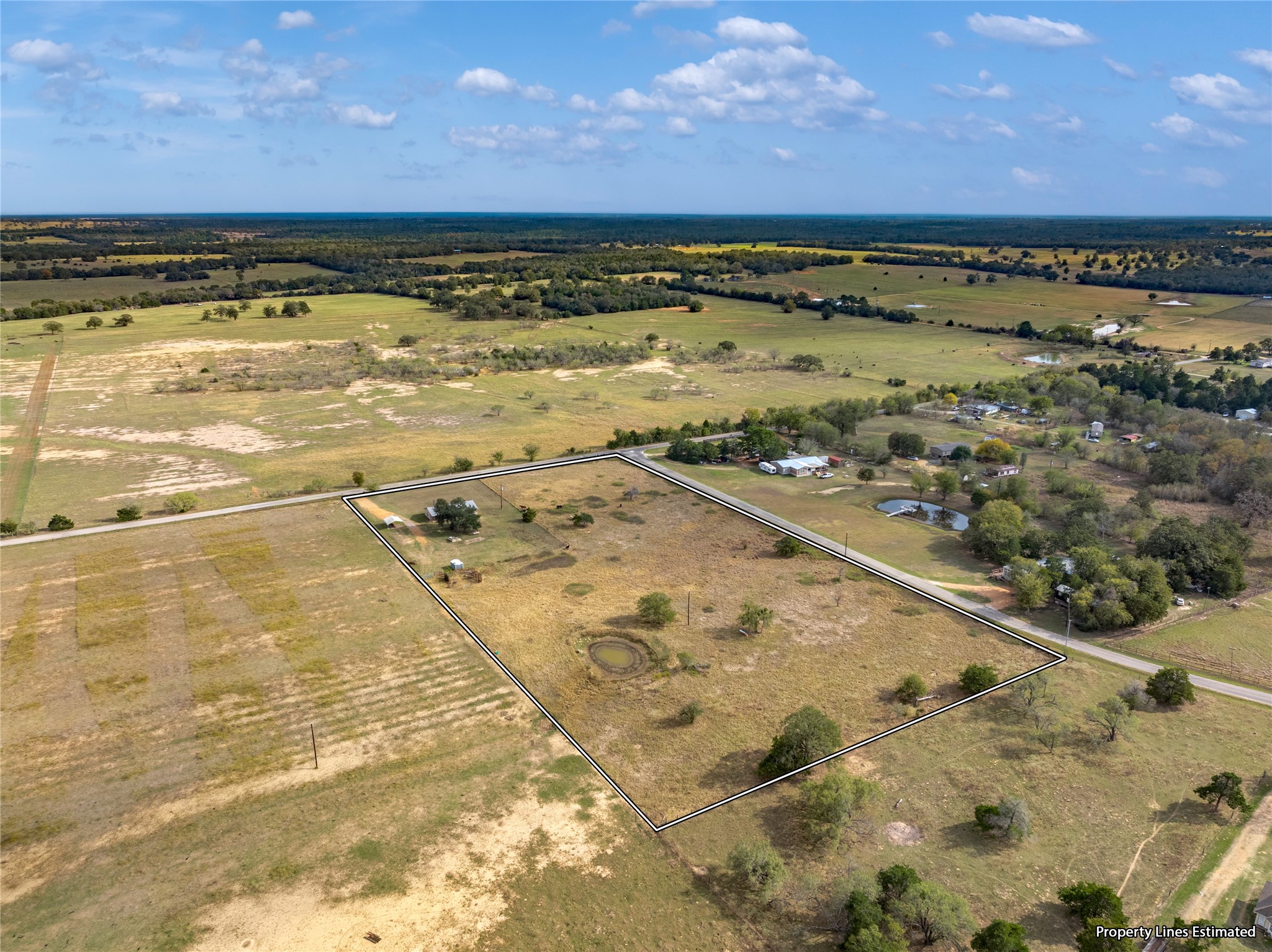 174 Easley Road Smithville, TX 78957 - Photo 6 of 28 a view of an ocean