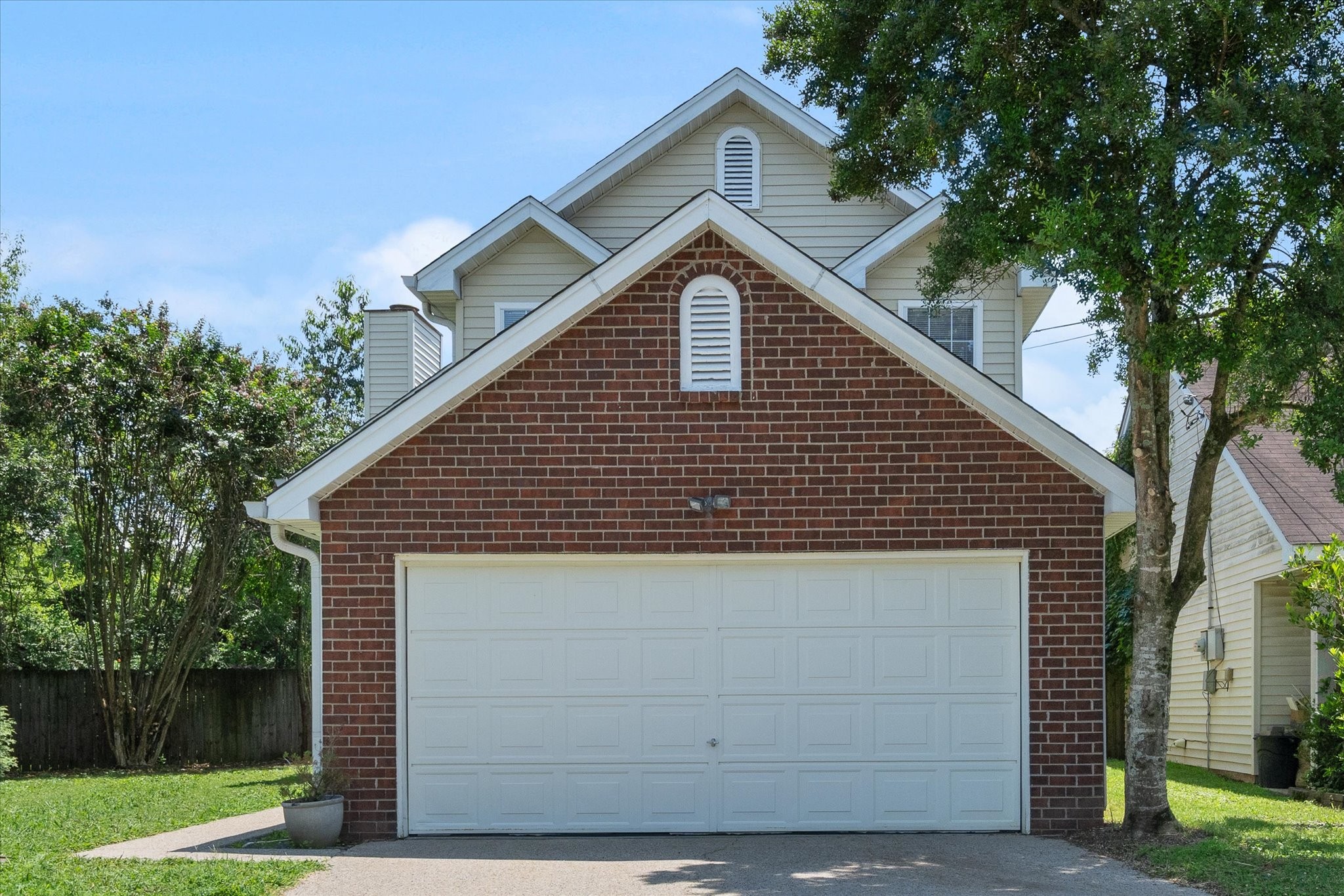 809 Tamarack South Madison, TN 37115 - Photo 2 of 24