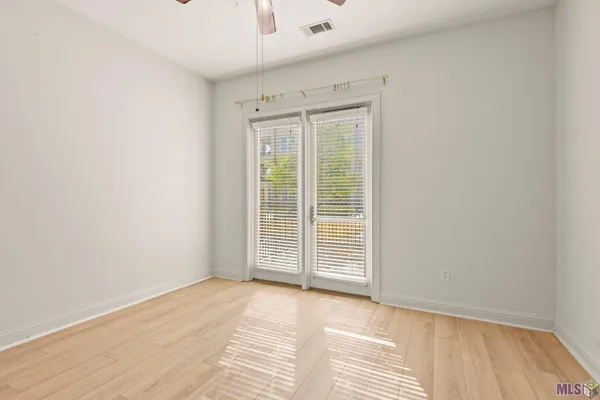 $3,000 | 998 Stanford Avenue, Unit 211, Baton Rouge, LA 70808