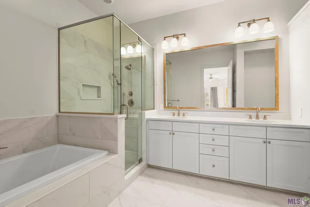 $3,000 | 998 Stanford Avenue, Unit 211, Baton Rouge, LA 70808