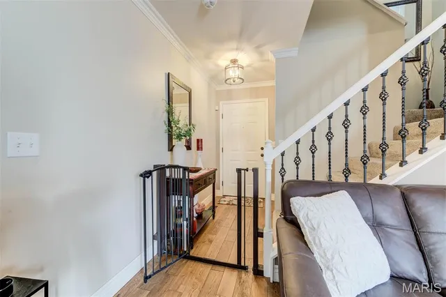 $274,900 | 1069 Big Bend Crossing Drive, Manchester, MO 63088