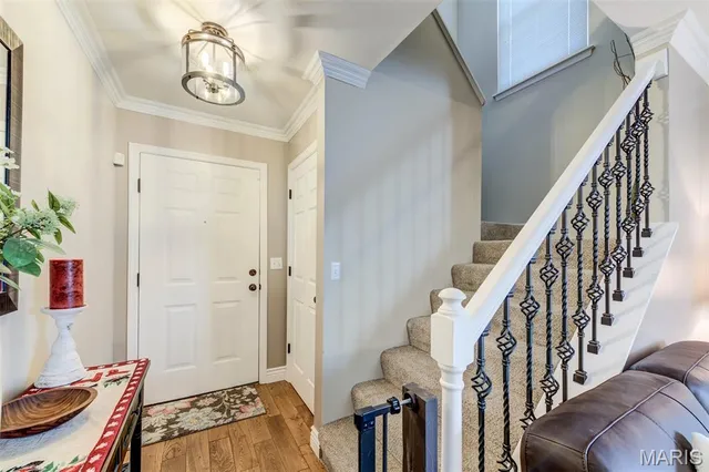 $274,900 | 1069 Big Bend Crossing Drive, Manchester, MO 63088