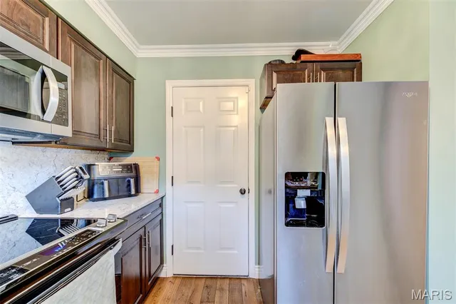 $274,900 | 1069 Big Bend Crossing Drive, Manchester, MO 63088