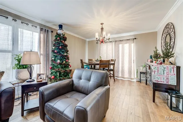 $274,900 | 1069 Big Bend Crossing Drive, Manchester, MO 63088