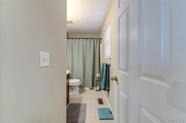 $274,900 | 1069 Big Bend Crossing Drive, Manchester, MO 63088