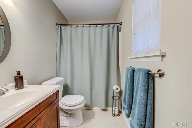 $274,900 | 1069 Big Bend Crossing Drive, Manchester, MO 63088