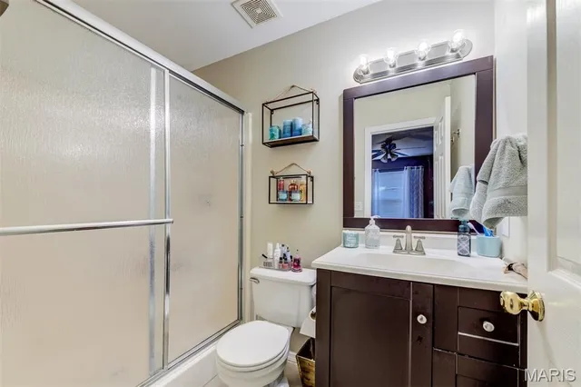 $274,900 | 1069 Big Bend Crossing Drive, Manchester, MO 63088