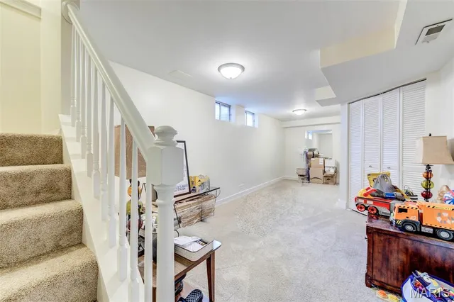 $274,900 | 1069 Big Bend Crossing Drive, Manchester, MO 63088