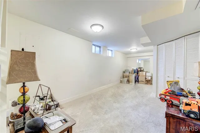 $274,900 | 1069 Big Bend Crossing Drive, Manchester, MO 63088