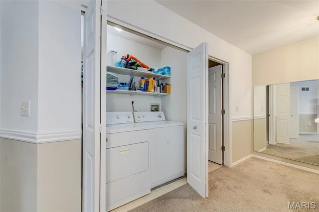 $274,900 | 1069 Big Bend Crossing Drive, Manchester, MO 63088