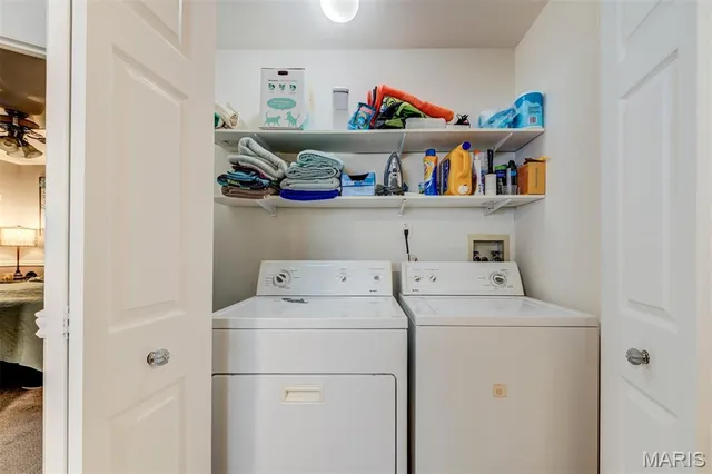 $274,900 | 1069 Big Bend Crossing Drive, Manchester, MO 63088