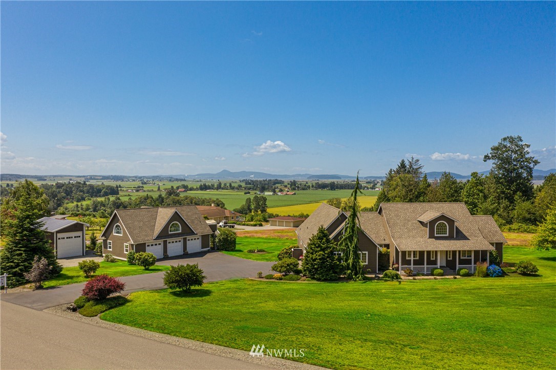 5232 Island View Way Bow, WA 98232 - Photo 1 of 25 Gallery Image 1