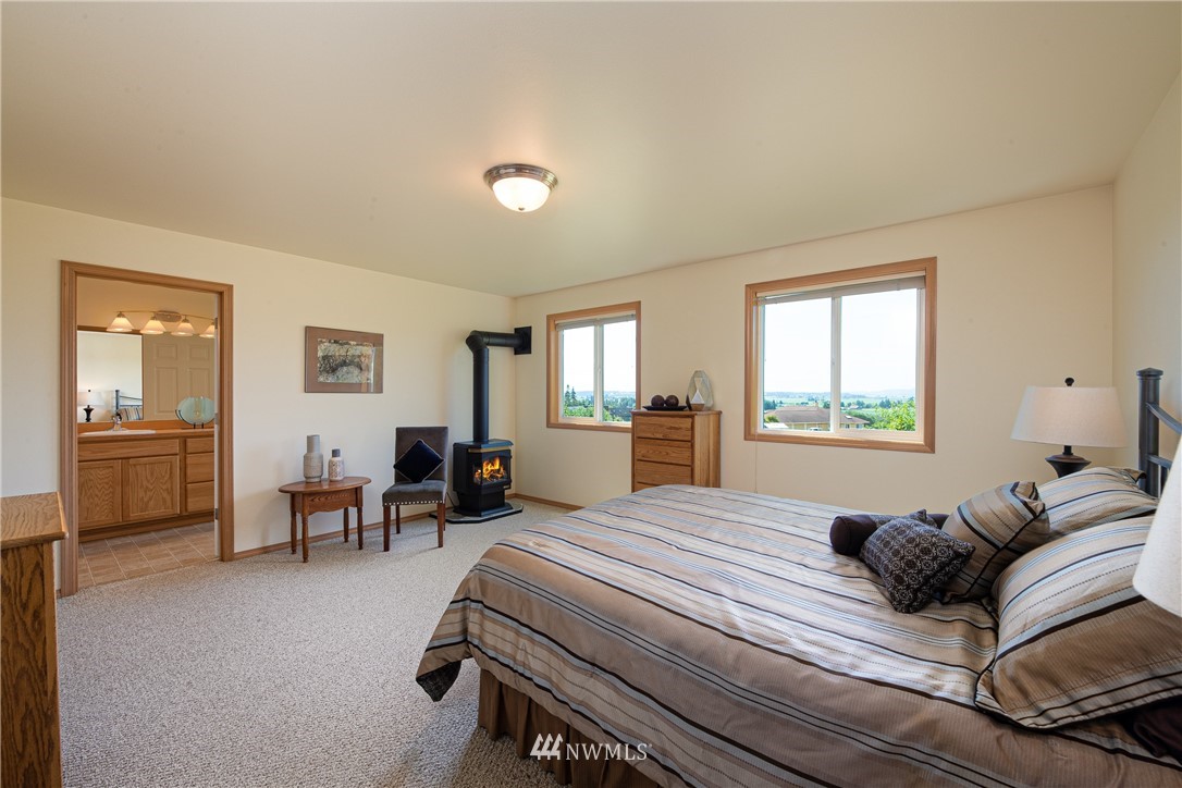 5232 Island View Way Bow, WA 98232 - Photo 12 of 25 Gallery Image 12