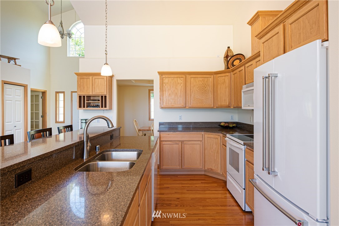 5232 Island View Way Bow, WA 98232 - Photo 6 of 25 Gallery Image 6