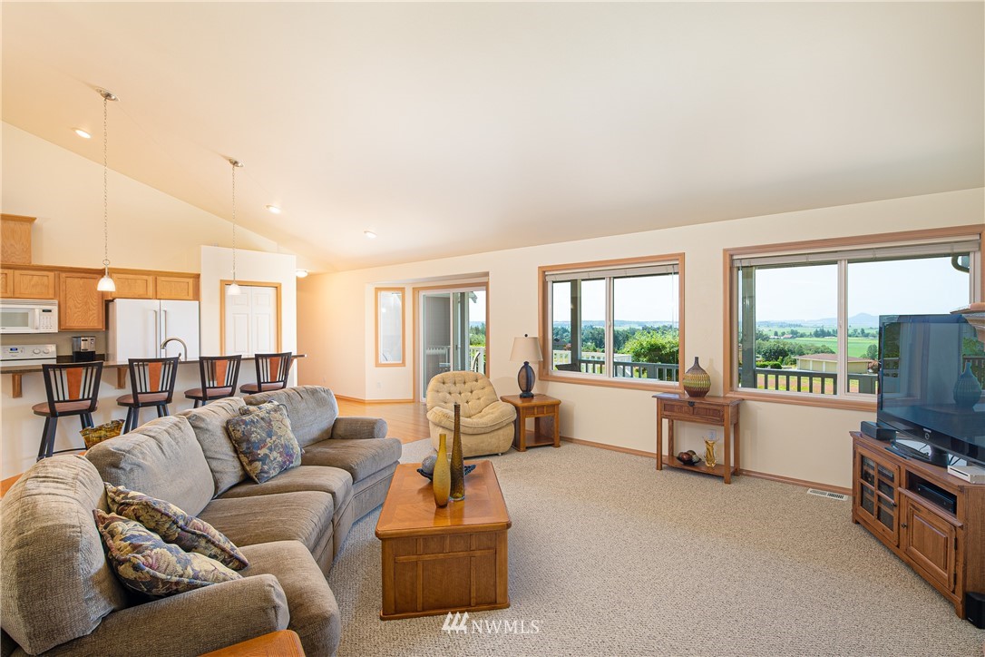 5232 Island View Way Bow, WA 98232 - Photo 7 of 25 Gallery Image 7
