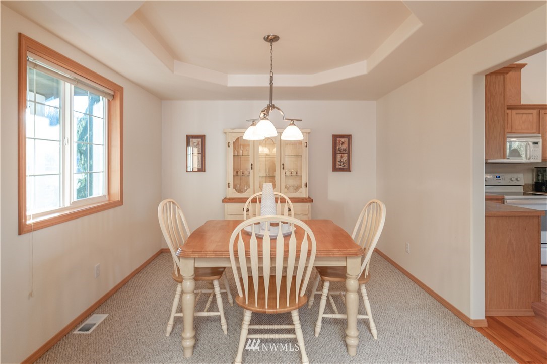 5232 Island View Way Bow, WA 98232 - Photo 10 of 25 Gallery Image 10