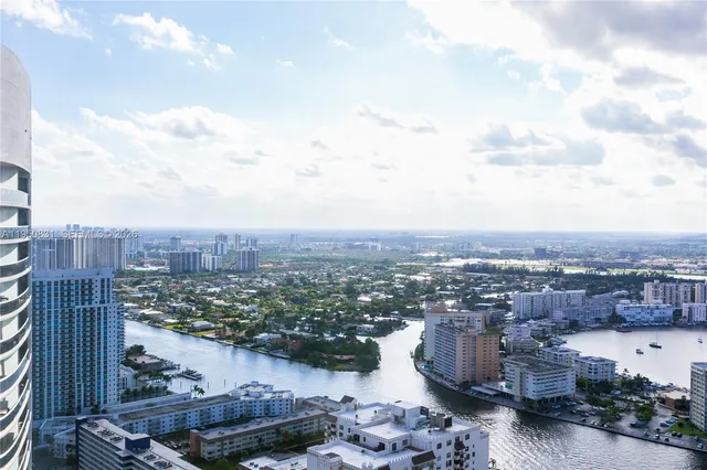 $4,100 | 1830 South Ocean Drive, Unit 4307, Hallandale Beach, FL 33009