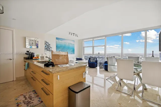 $4,100 | 1830 South Ocean Drive, Unit 4307, Hallandale Beach, FL 33009