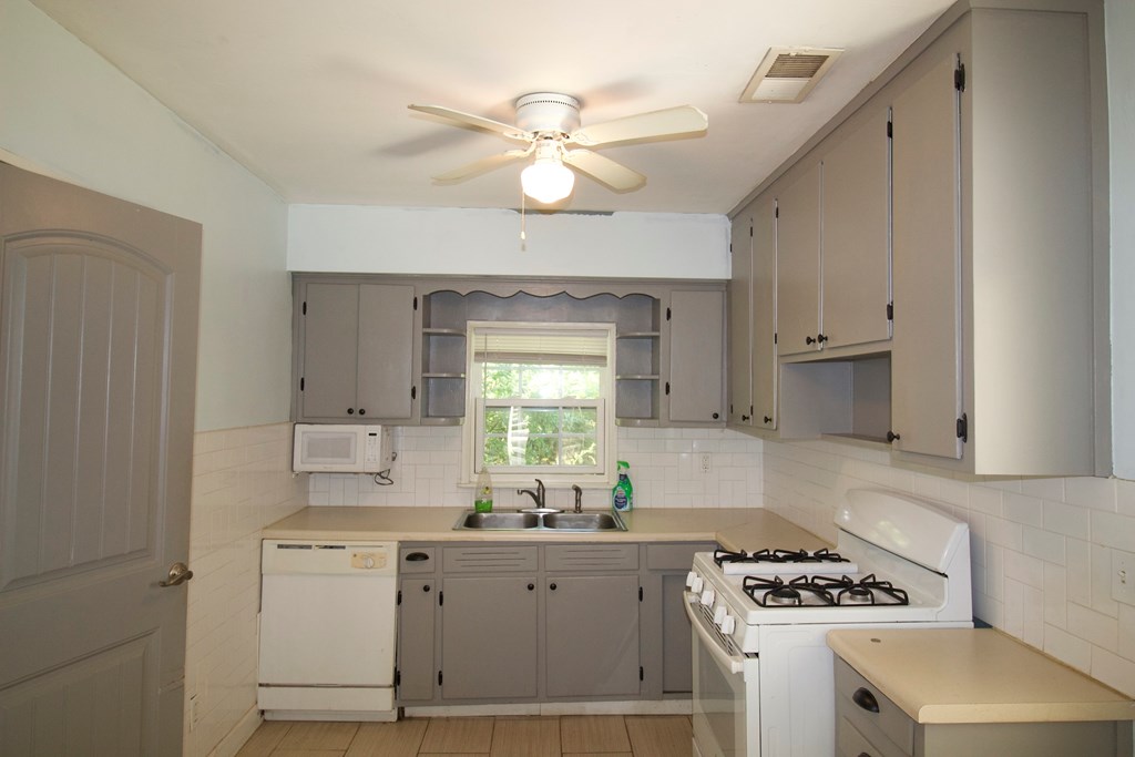 5216 Moon Road Columbus, GA 31909 - Photo 6 of 20 Gallery Image 6