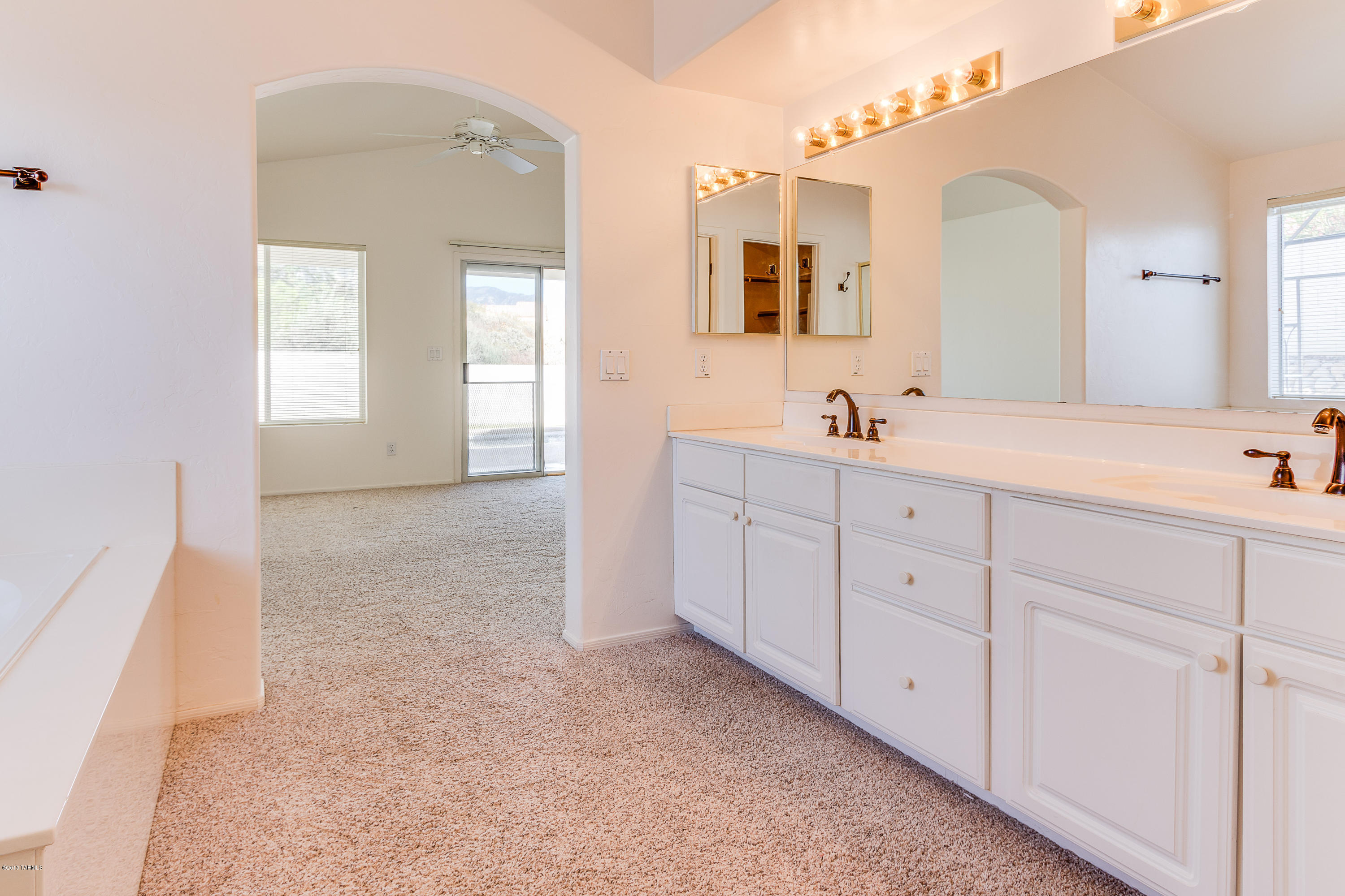 11264 North Copper Spring Trail Oro Valley, AZ 85737 - Photo 10 of 16