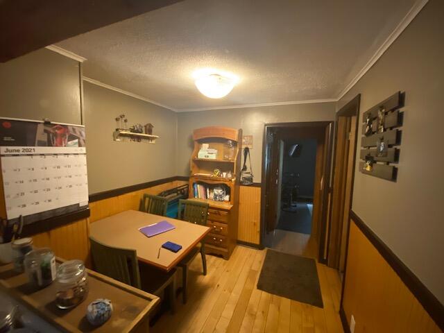 151 Monroe Street Manistee, MI 49660 - Photo 4 of 9 IMG_6168