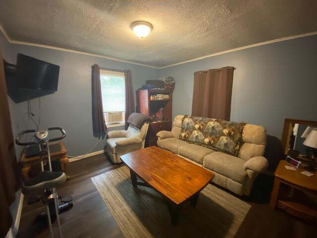 151 Monroe Street Manistee, MI 49660 - Photo 5 of 9 IMG_6165