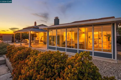 $948,500 | 274 James Court, Benicia, CA 94510