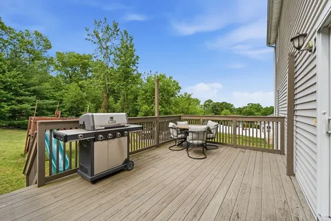 $550,000 | 11 Eileen Avenue, Clinton, MA 01510