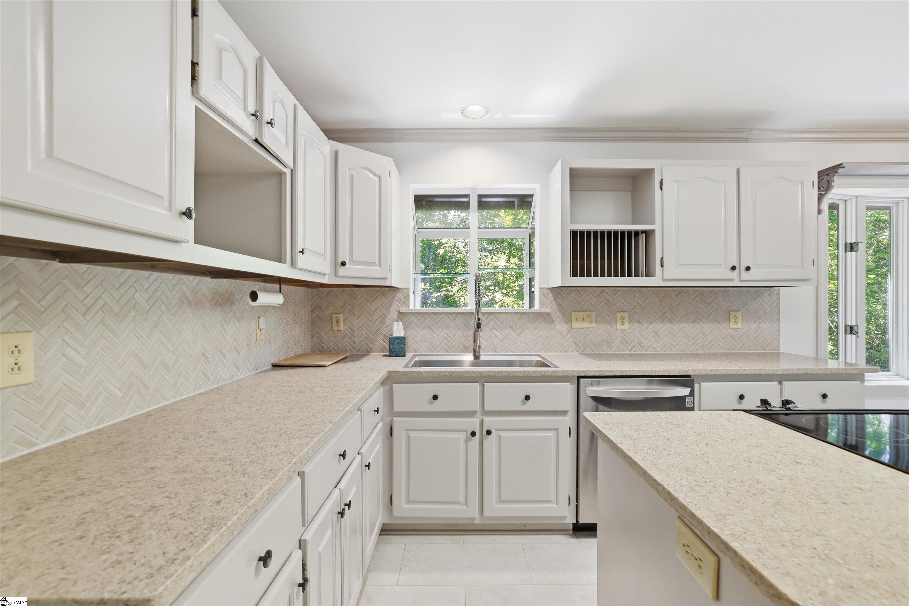 310 Hammett Road Greer, SC 29650 - Photo 11 of 43