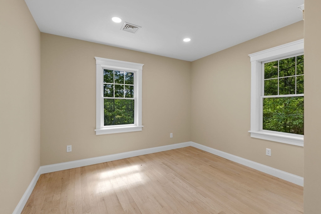 41 Little John Road East Falmouth, MA 02536 - Photo 18 of 34