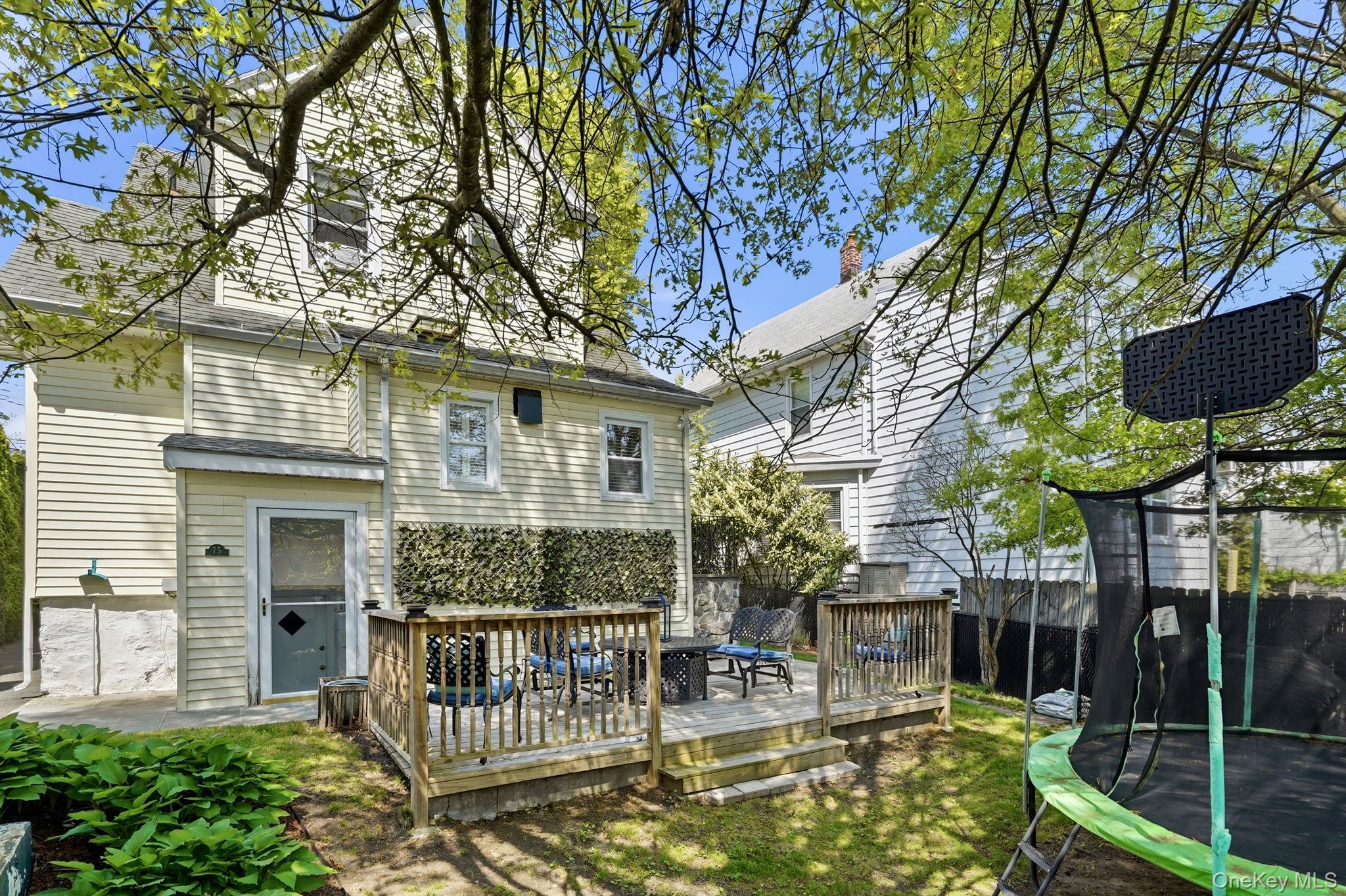 75 Hillcrest Avenue Rye Brook, NY 10573 - Photo 26 of 37