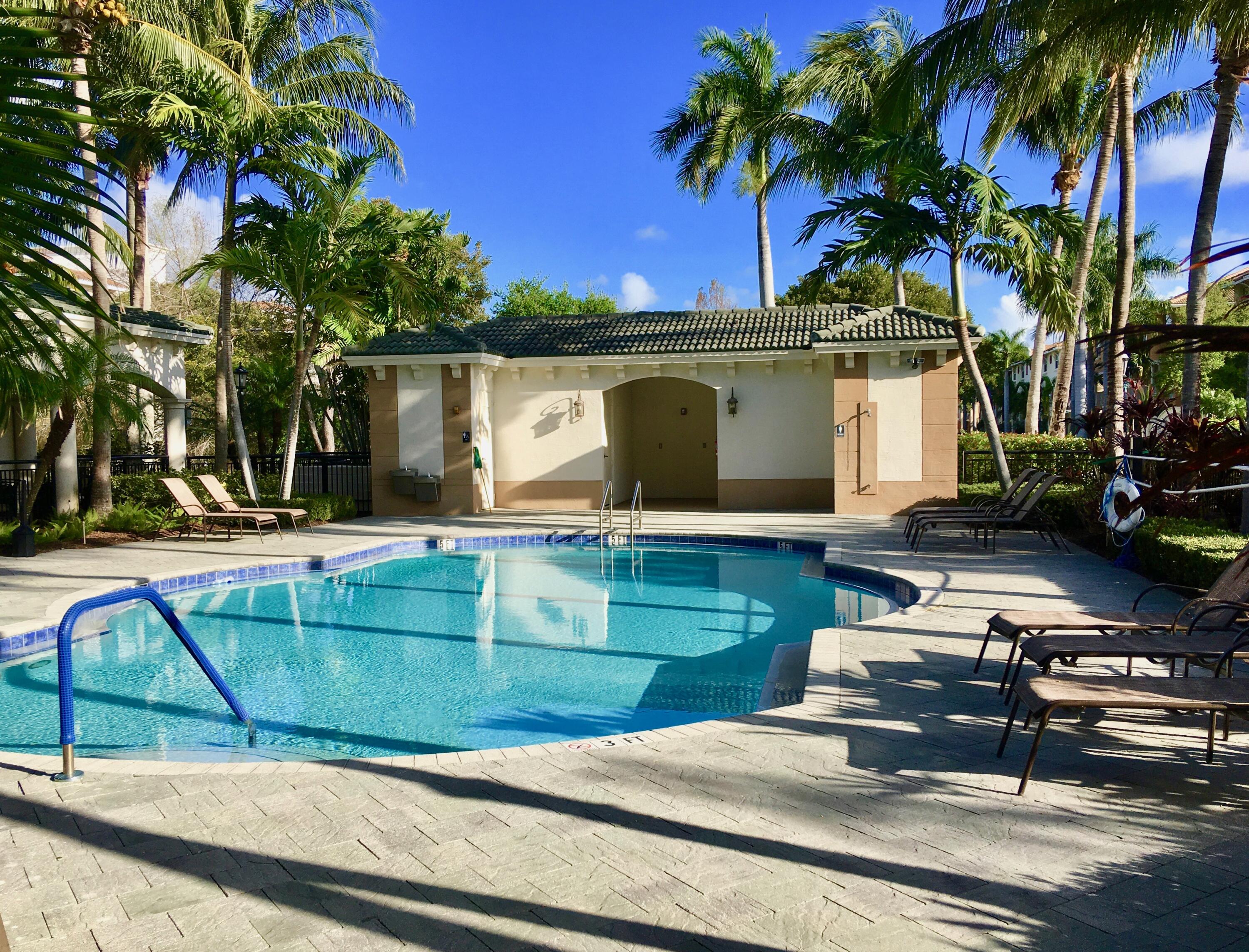 1690 Renaissance Commons Boulevard, Unit 1422 Boynton Beach, FL 33426 - Photo 8 of 21 IMG_4818